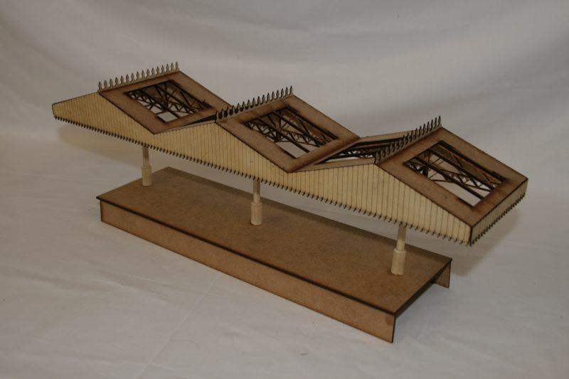 No1 O Gauge Station Canopy -Centre Leg Straight 